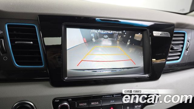 Kia Niro 2019 — photo 21
