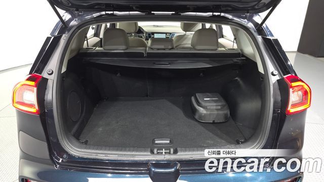 Kia Niro 2019 — photo 26