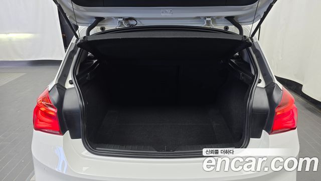 BMW 1-Series 2016 — photo 20