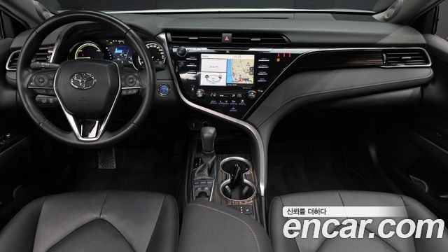 Toyota Camry 2019 — photo 10