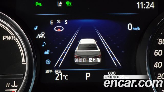 Toyota Camry 2019 — photo 23