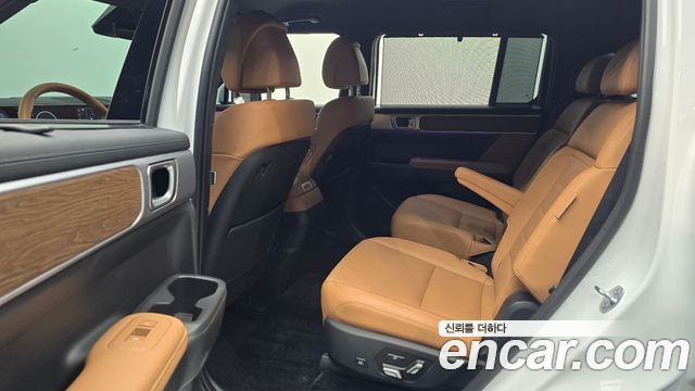 Hyundai Santafe 2025 — photo 18