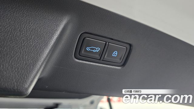 Hyundai Santafe 2025 — photo 23