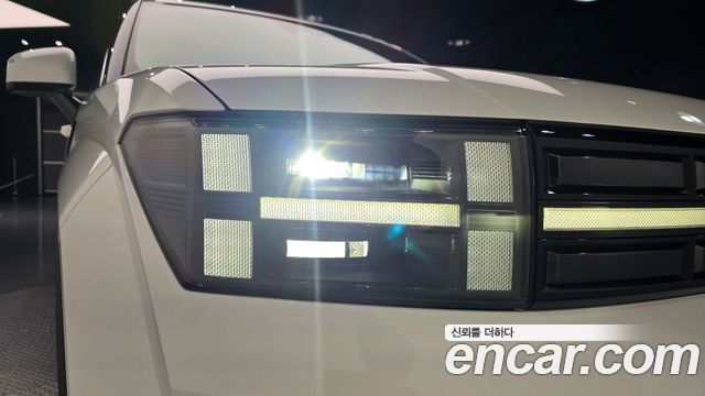 Hyundai Santafe 2025 — photo 8