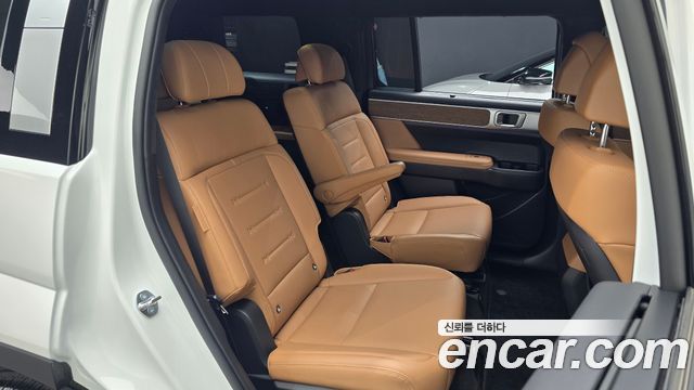 Hyundai Santafe 2025 — photo 16