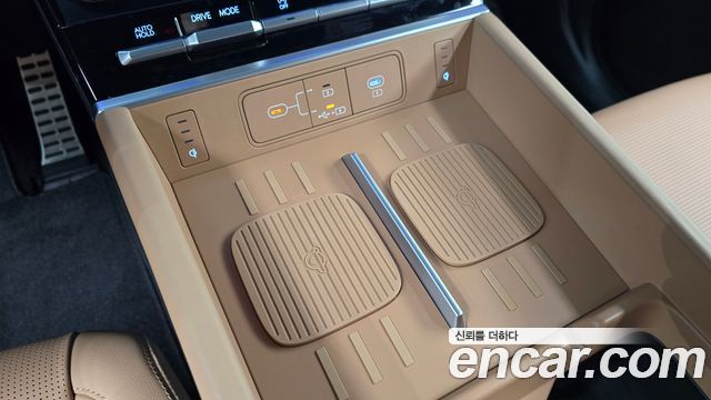 Hyundai Santafe 2025 — photo 29