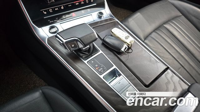 Audi A6 2021 — photo 9