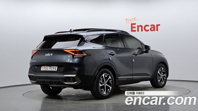 Kia Sportage 2023 — photo 2