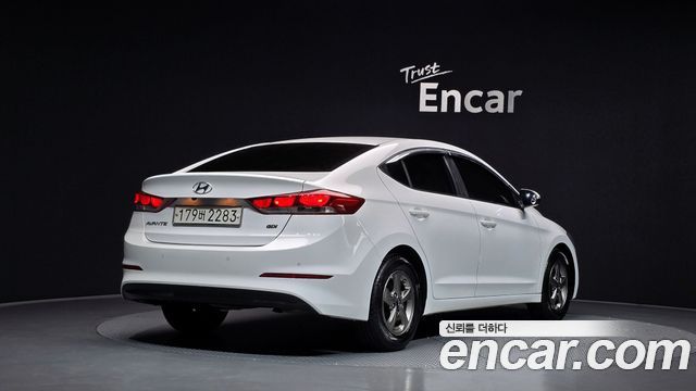 Hyundai AVANTE 2017 — photo 2