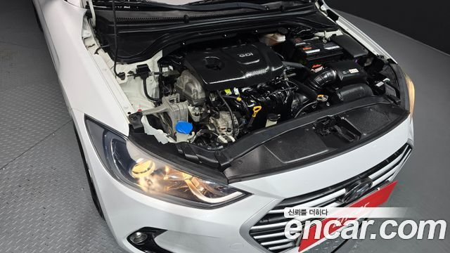 Hyundai AVANTE 2017 — photo 6