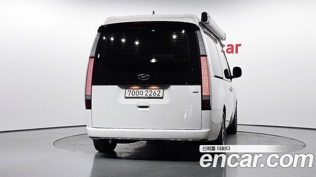Hyundai Staria 2023 — photo 4