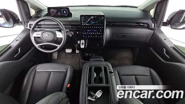 Hyundai Staria 2023 — photo 10