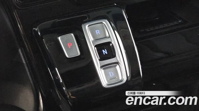 Hyundai Staria 2023 — photo 12