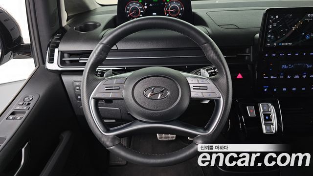 Hyundai Staria 2023 — photo 18