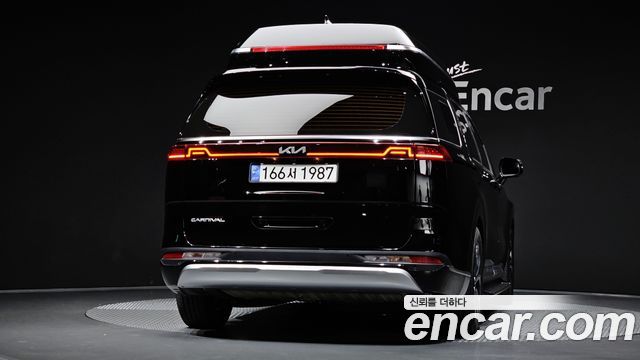 Kia Canival 2022 — photo 4