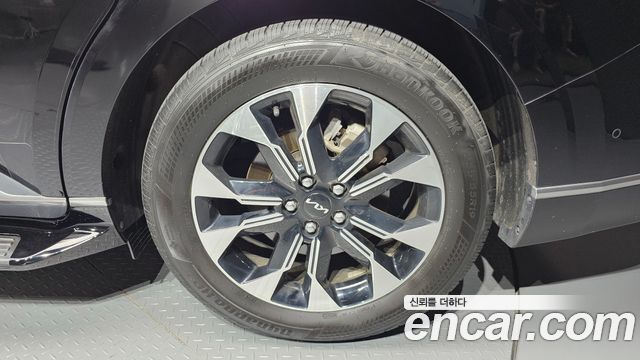Kia Canival 2022 — photo 7