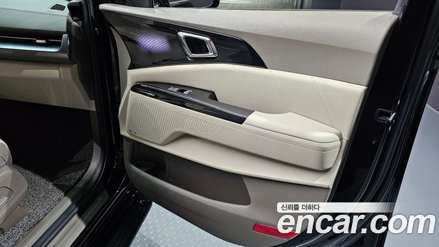 Kia Canival 2022 — photo 15