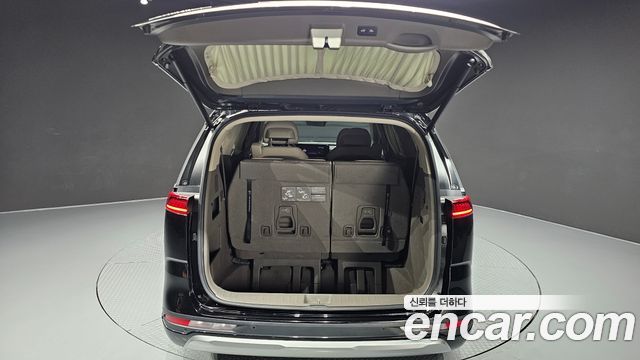 Kia Canival 2022 — photo 35