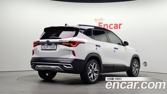 Kia Seltos 2020 — photo 2