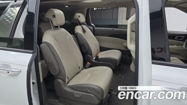 Kia Canival 2024 — photo 12