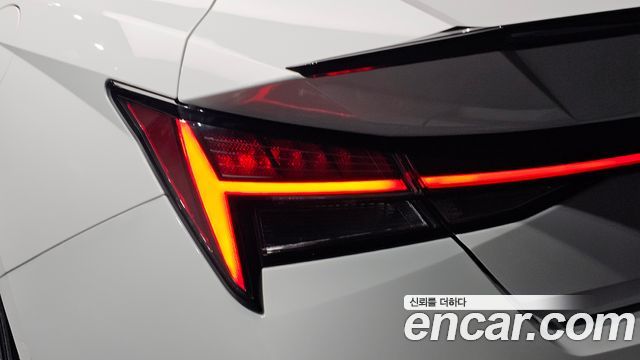 Hyundai AVANTE 2025 — photo 9