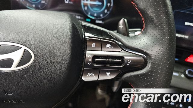 Hyundai AVANTE 2025 — photo 31