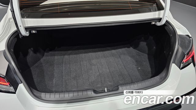 Hyundai AVANTE 2025 — photo 33