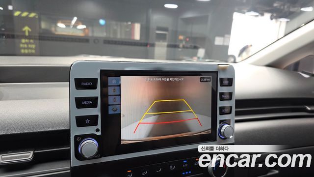 Hyundai Staria 2025 — photo 21