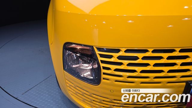 Hyundai Staria 2025 — photo 8