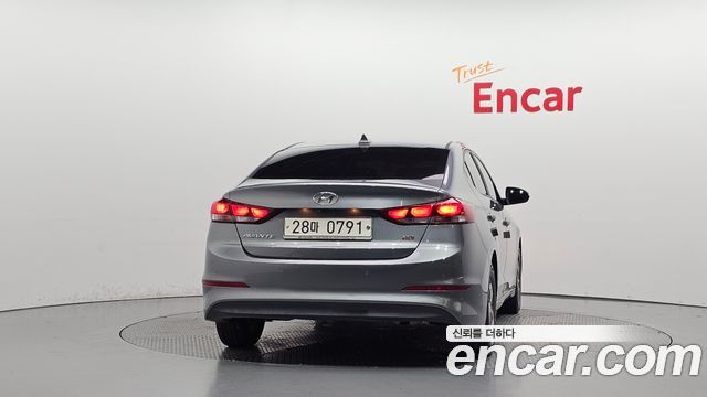 Hyundai AVANTE 2017 — photo 4