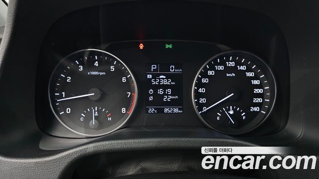 Hyundai AVANTE 2017 — photo 8