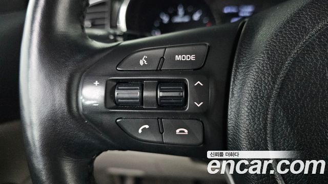 Kia Canival 2019 — photo 22