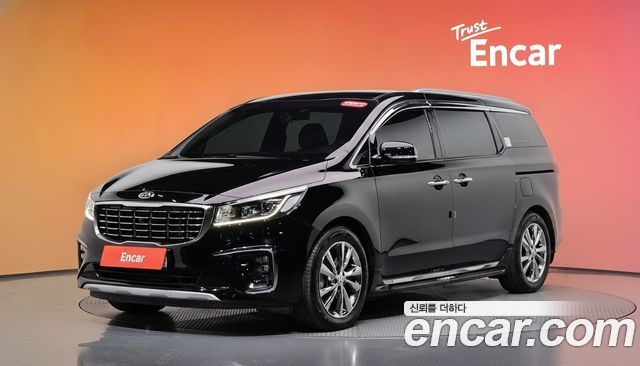 Kia Canival 2019 — photo 1