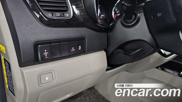 Kia Canival 2019 — photo 35