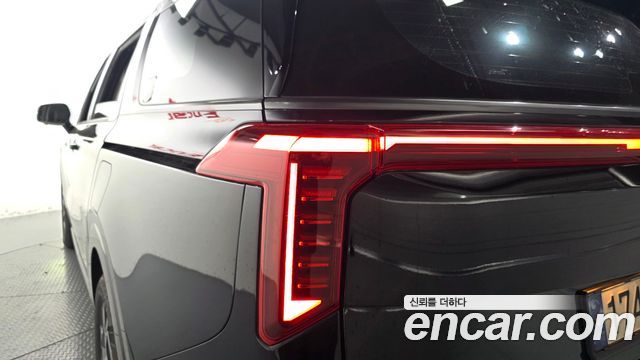 Kia Canival 2025 — photo 9