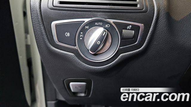 Mercedes-Benz GLC-Class 2020 — photo 27