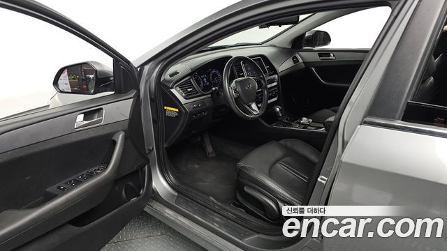 Hyundai Sonata 2019 — photo 13