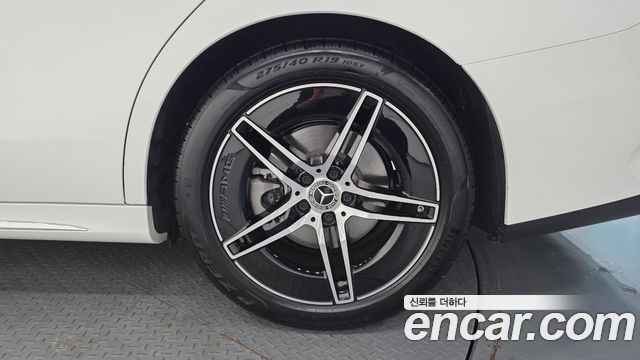 Mercedes-Benz E-Class 2026 — photo 7
