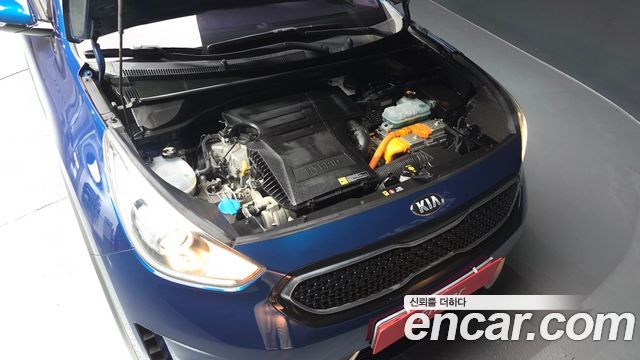 Kia Niro 2018 — photo 6