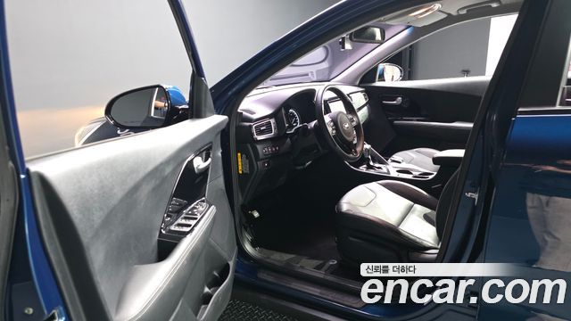 Kia Niro 2018 — photo 10