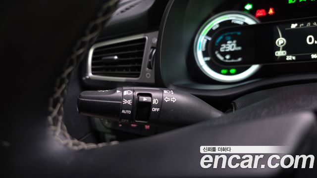 Kia Niro 2018 — photo 17
