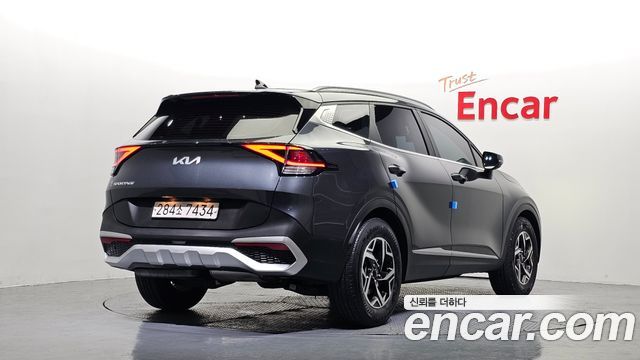 Kia Sportage 2022 — photo 2