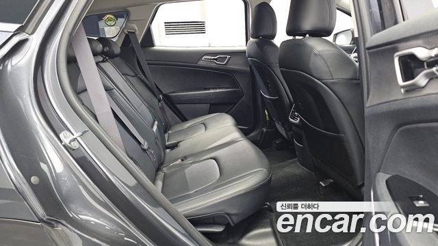 Kia Sportage 2022 — photo 17