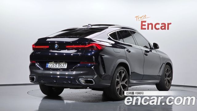 BMW X6 2023 — photo 2