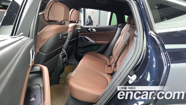 BMW X6 2023 — photo 18