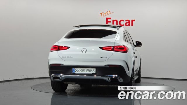 Mercedes-Benz GLE-Class 2020 — photo 4
