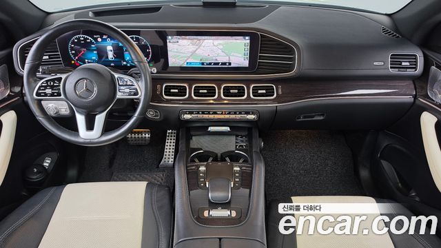 Mercedes-Benz GLE-Class 2020 — photo 10