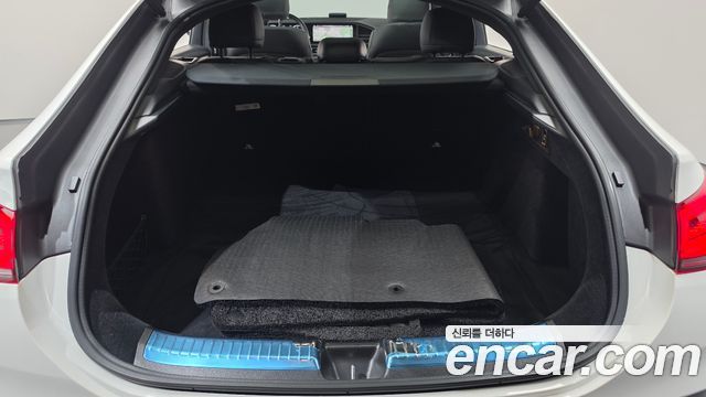 Mercedes-Benz GLE-Class 2020 — photo 25