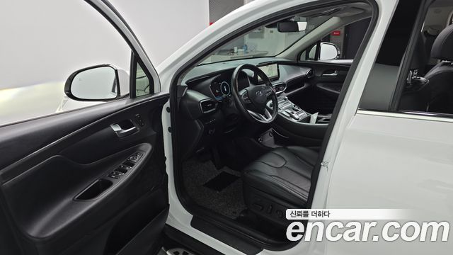 Hyundai Santafe 2023 — photo 13