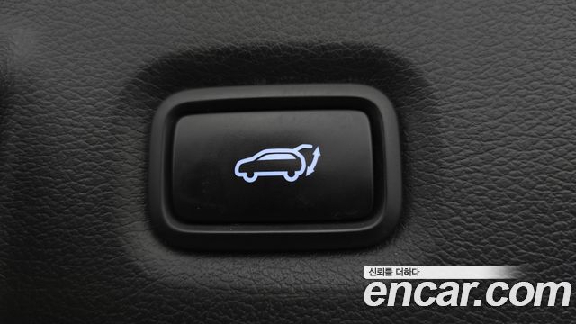 Hyundai Santafe 2023 — photo 21